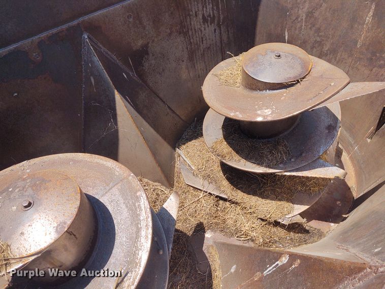 image for item BY9335 Supreme 500T  feed grinder/mixer