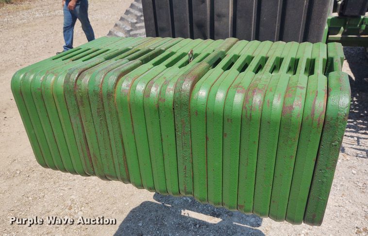 image for item BY9336 2000 John Deere 8410T  tractor