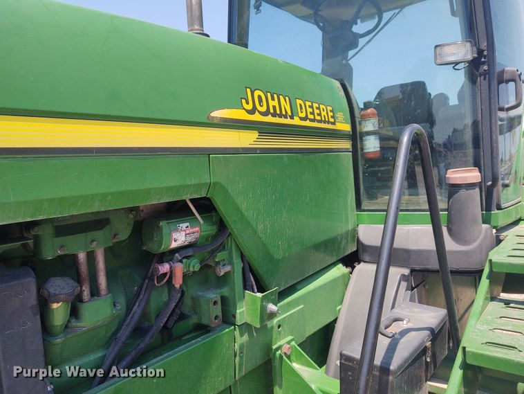 image for item BY9336 2000 John Deere 8410T  tractor