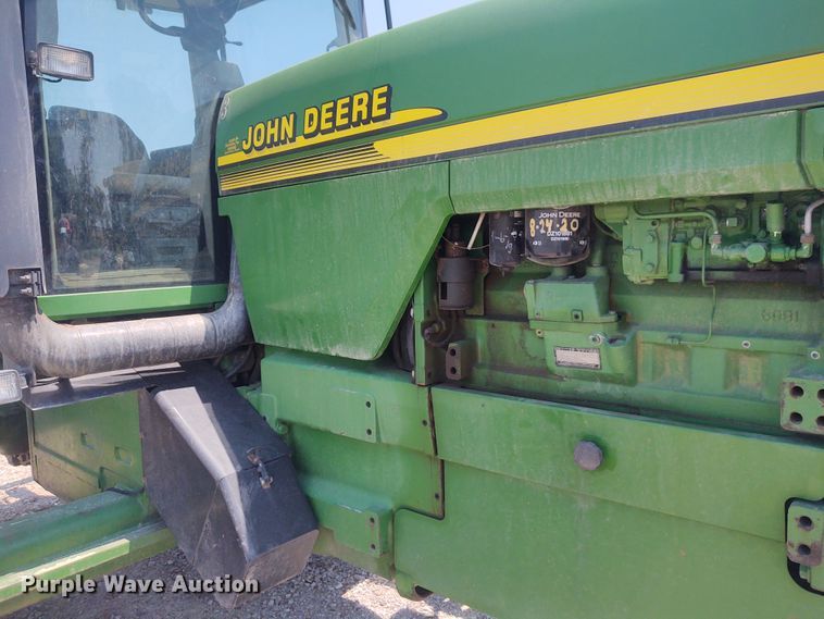 image for item BY9336 2000 John Deere 8410T  tractor