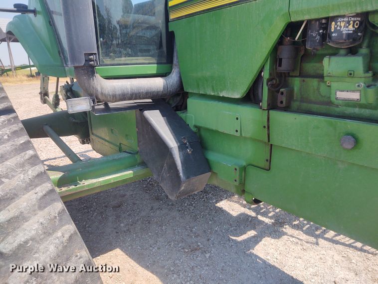 image for item BY9336 2000 John Deere 8410T  tractor