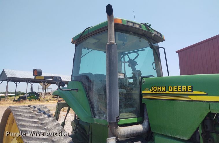 image for item BY9336 2000 John Deere 8410T  tractor