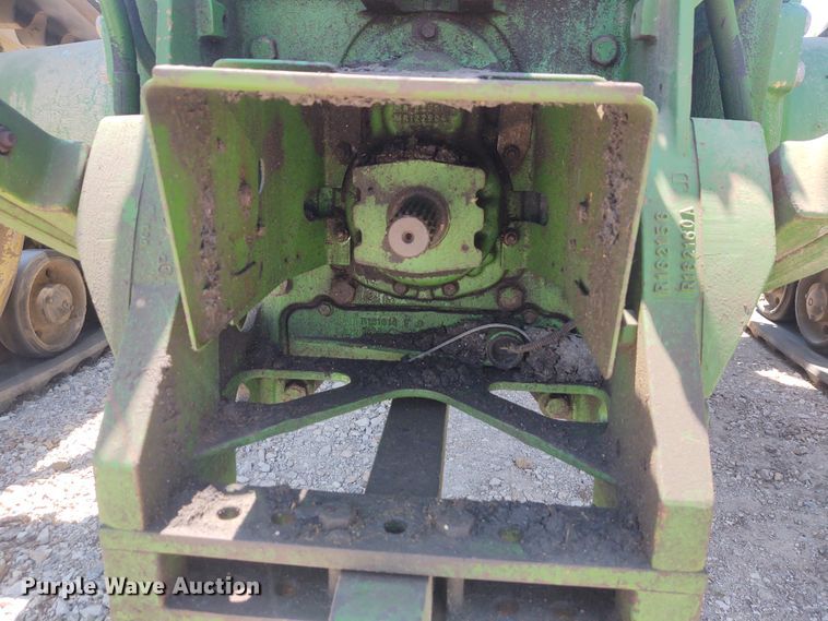 image for item BY9336 2000 John Deere 8410T  tractor