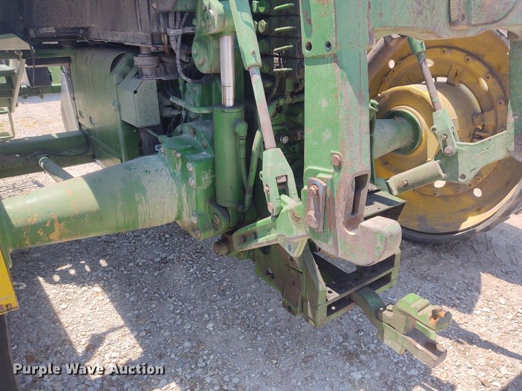 image for item BY9336 2000 John Deere 8410T  tractor