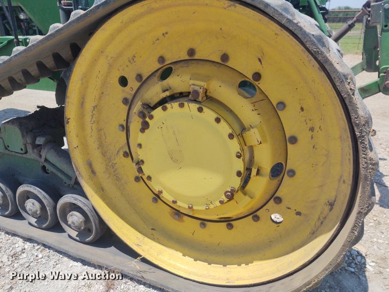 image for item BY9336 2000 John Deere 8410T  tractor