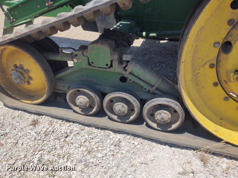 image for item BY9336 2000 John Deere 8410T  tractor