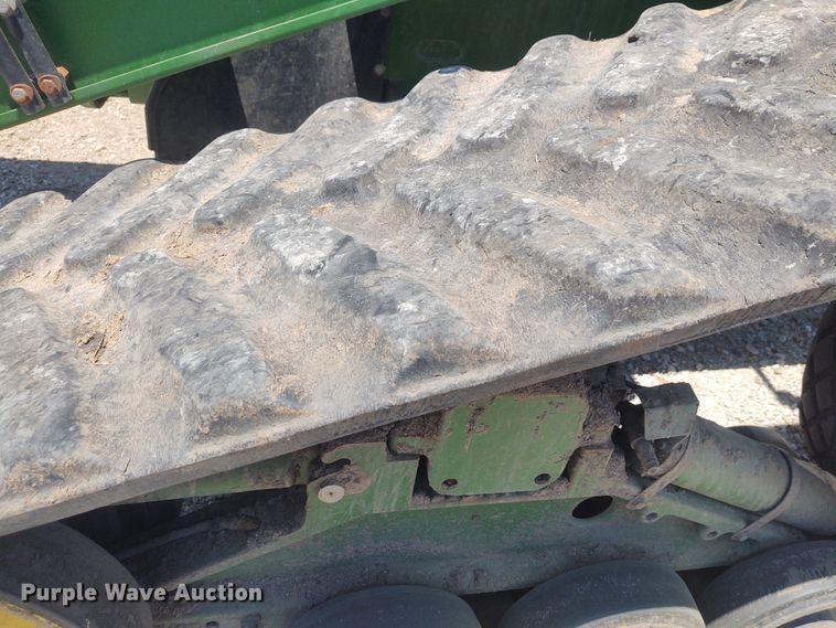 image for item BY9336 2000 John Deere 8410T  tractor