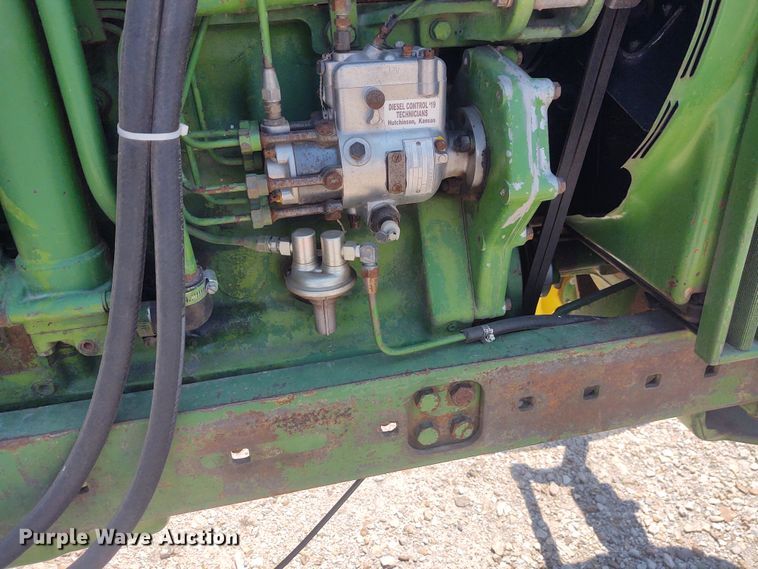 image for item BY9337 John Deere 4320  tractor