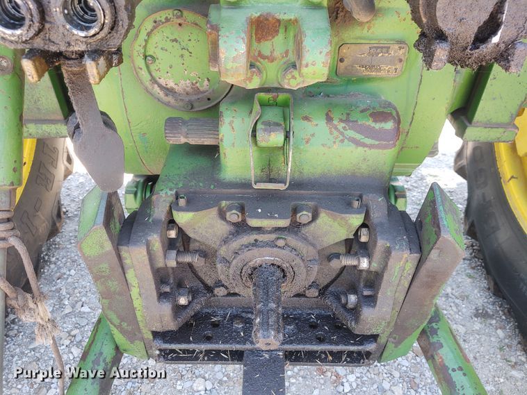 image for item BY9337 John Deere 4320  tractor