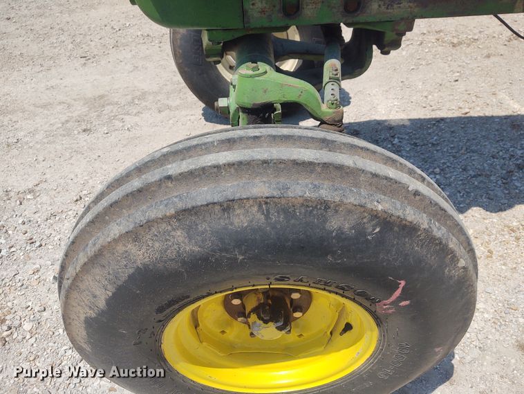 image for item BY9337 John Deere 4320  tractor