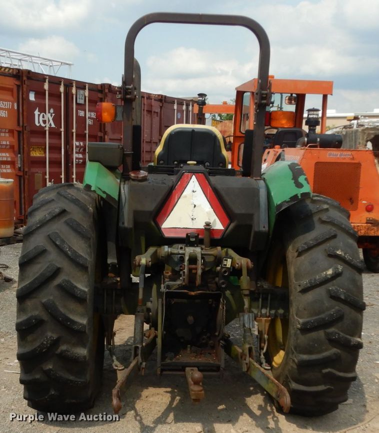 image for item DC2061 1992 John Deere 5200  tractor