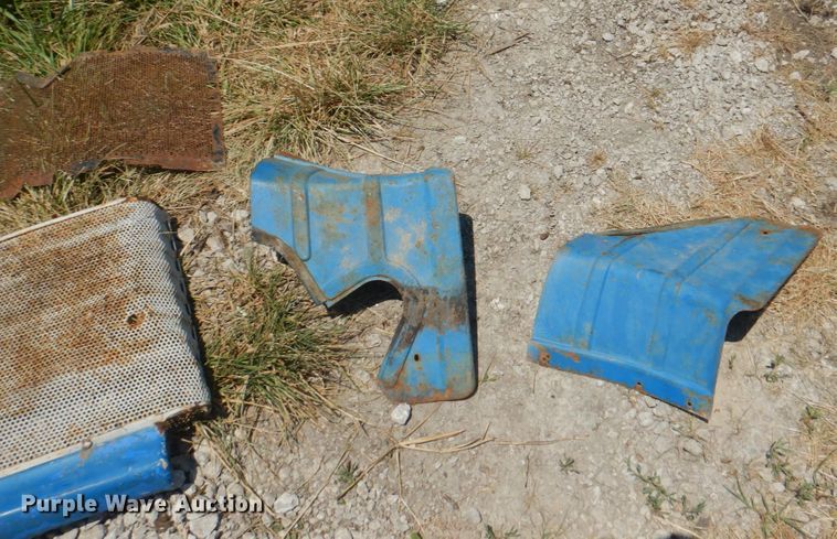 image for item DL0074 1967 Ford 5000  tractor