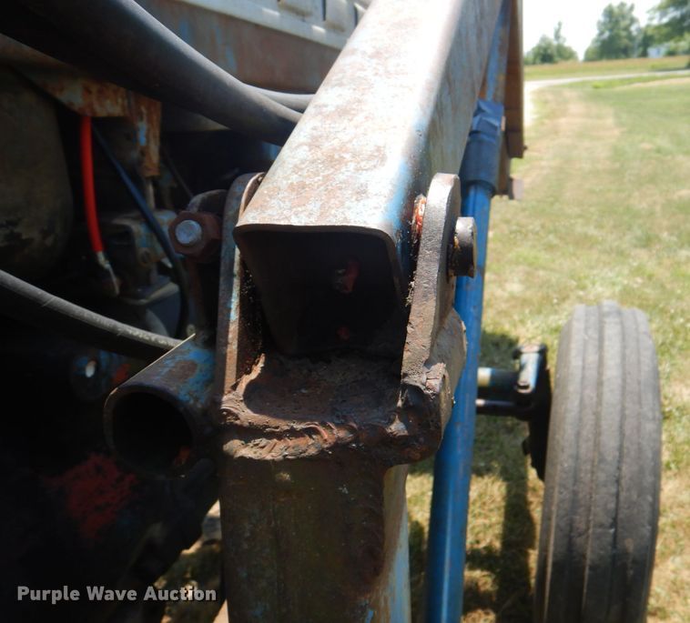 image for item DL0074 1967 Ford 5000  tractor