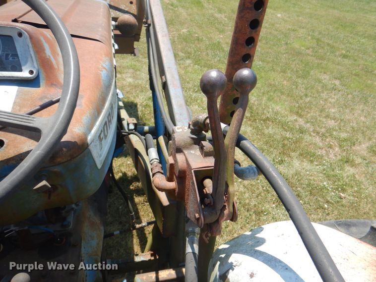 image for item DL0074 1967 Ford 5000  tractor