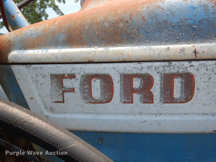 image for item DL0074 1967 Ford 5000  tractor