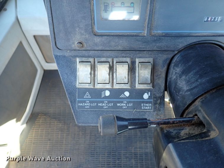 image for item DL7600 1990 Ford 846 Versatile  4WD tractor