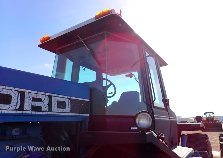 image for item DL7600 1990 Ford 846 Versatile  4WD tractor