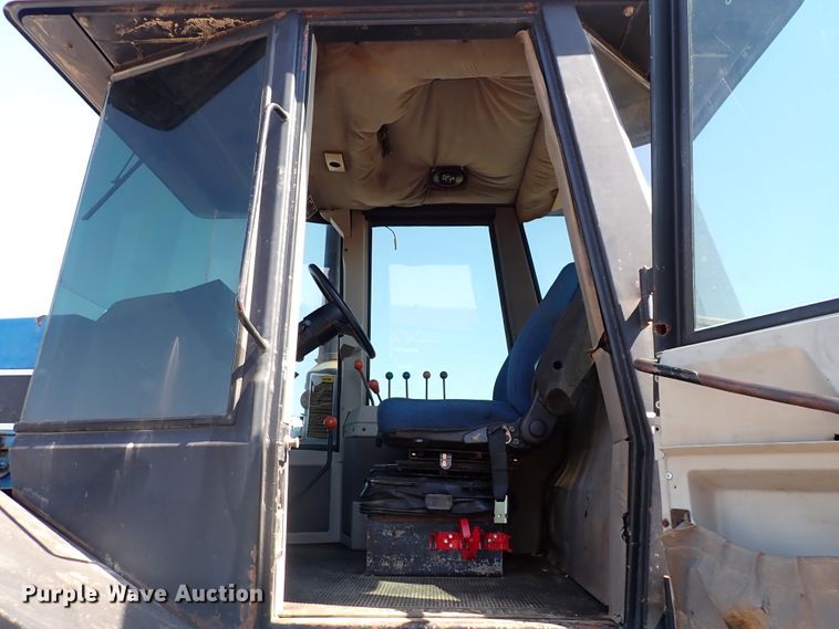 image for item DL7607 1991 Ford 846 Versatile  4WD tractor