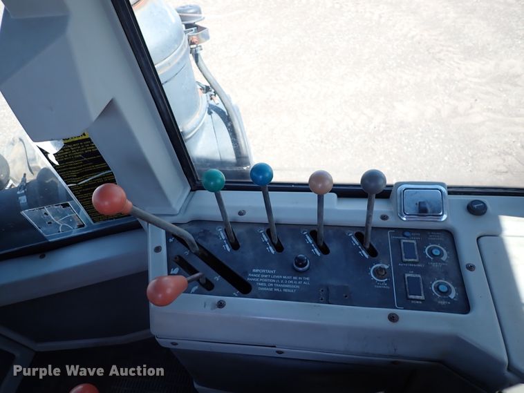 image for item DL7607 1991 Ford 846 Versatile  4WD tractor