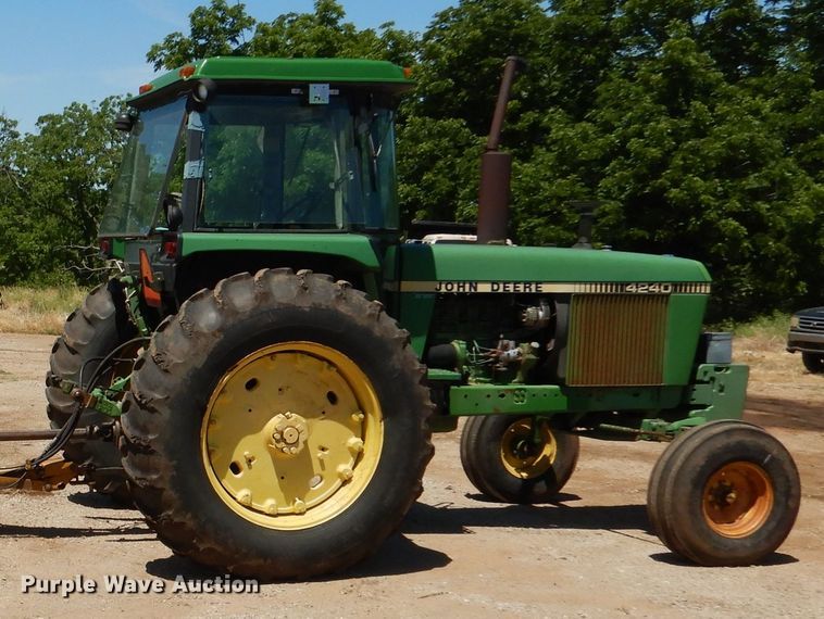 image for item DM0026 1982 John Deere 4240  tractor