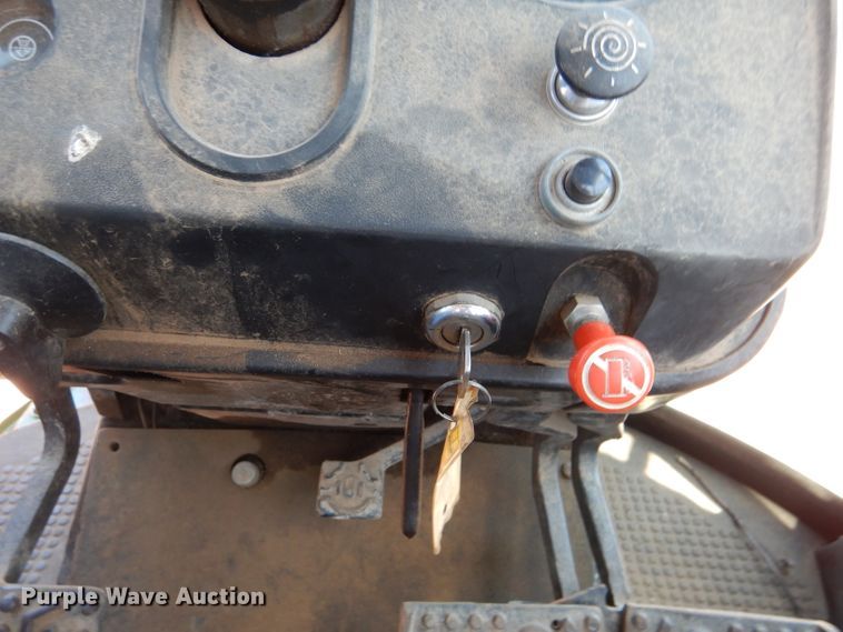 image for item DM0026 1982 John Deere 4240  tractor