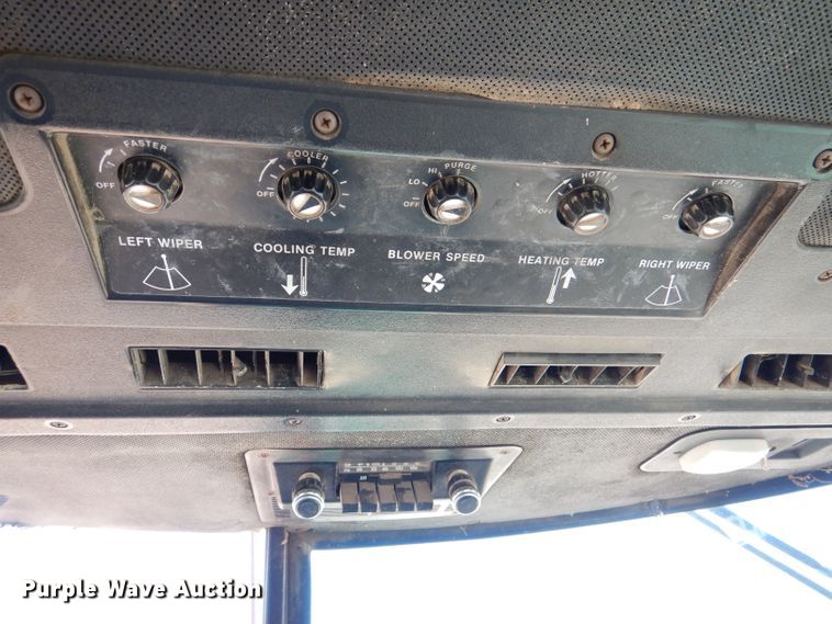 image for item DM0026 1982 John Deere 4240  tractor