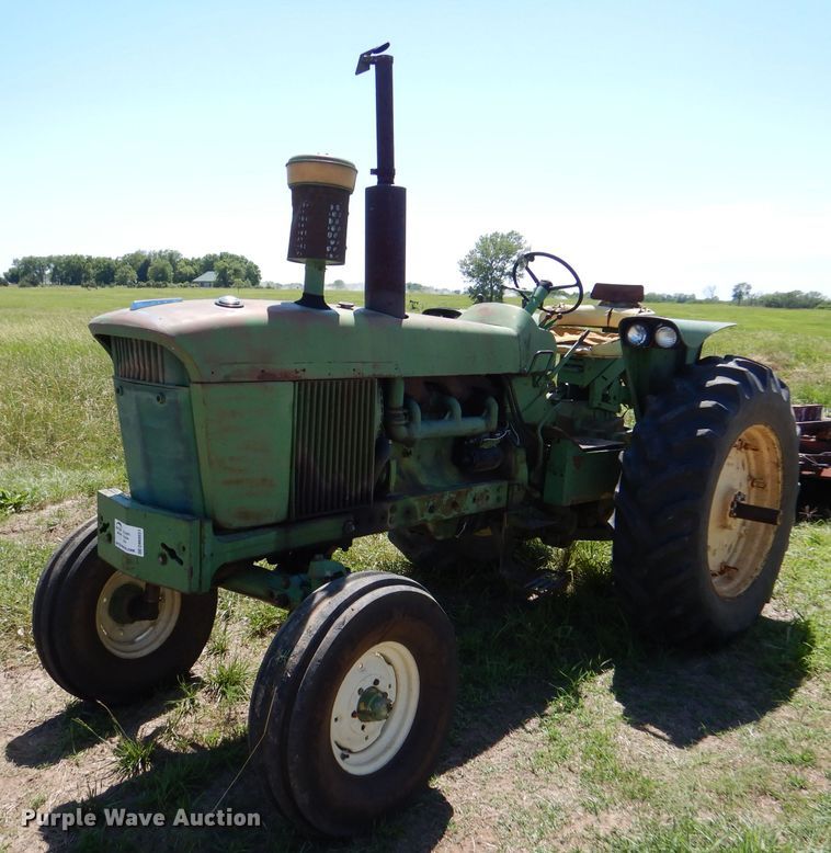 image for item DM0031 1962 John Deere 4010  tractor