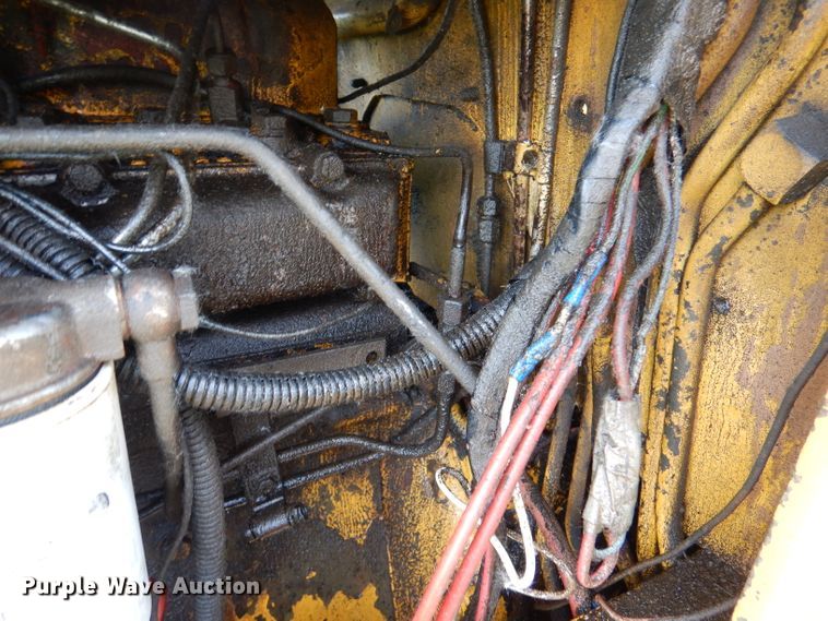 image for item DM0068 International 260  tractor