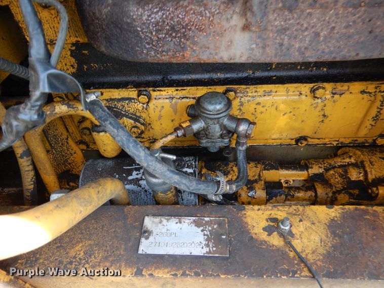 image for item DM0068 International 260  tractor