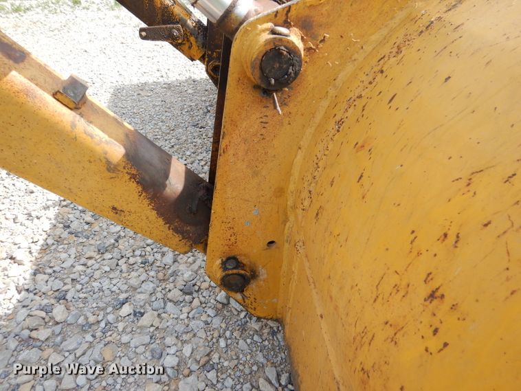 image for item DM0068 International 260  tractor