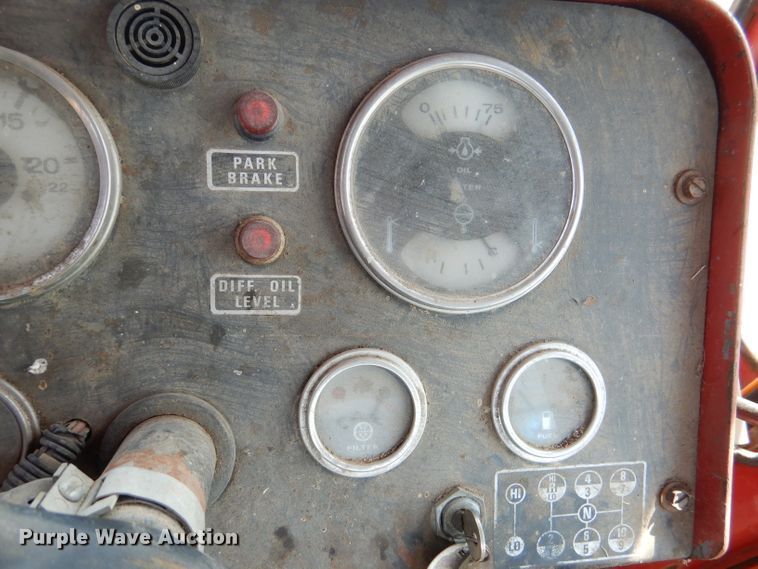 image for item DM0070 1976 International 4568  4WD tractor