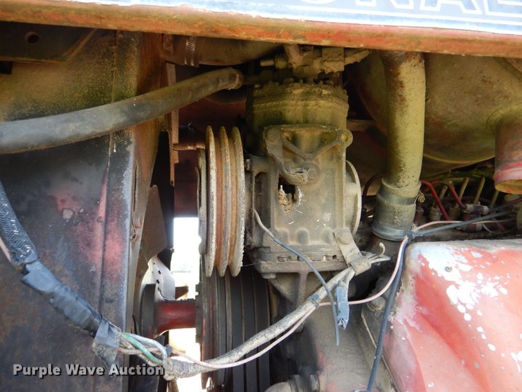 image for item DM0070 1976 International 4568  4WD tractor