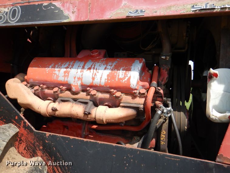 image for item DM0070 1976 International 4568  4WD tractor