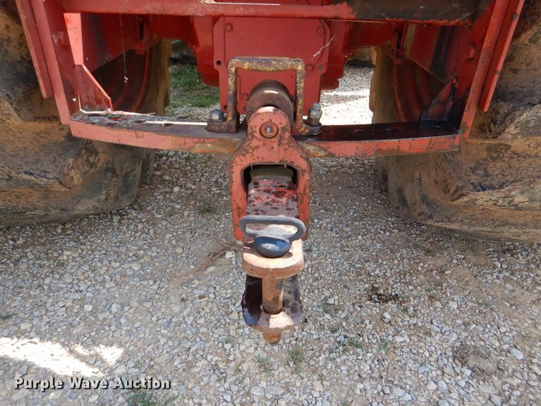 image for item DM0070 1976 International 4568  4WD tractor