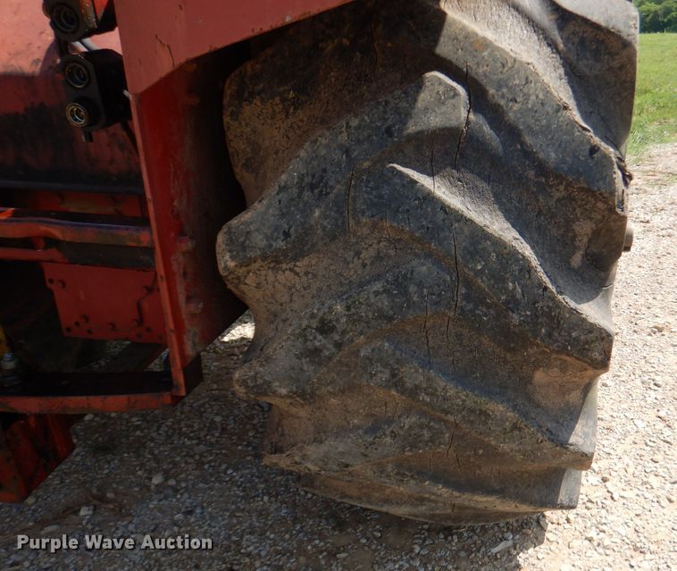 image for item DM0070 1976 International 4568  4WD tractor