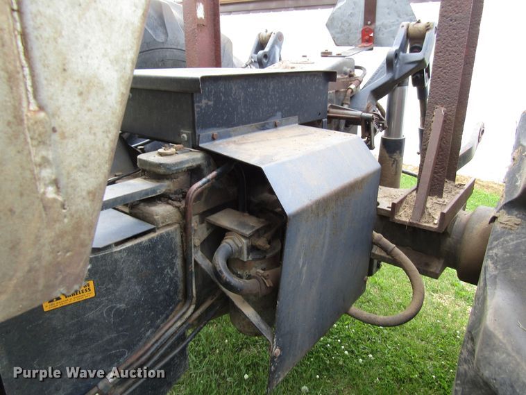 image for item GC9981 White 4-180 Field Boss  4WD tractor