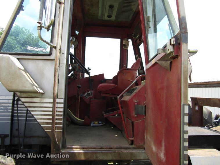 image for item GC9981 White 4-180 Field Boss  4WD tractor