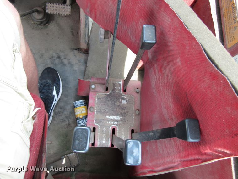 image for item GC9981 White 4-180 Field Boss  4WD tractor