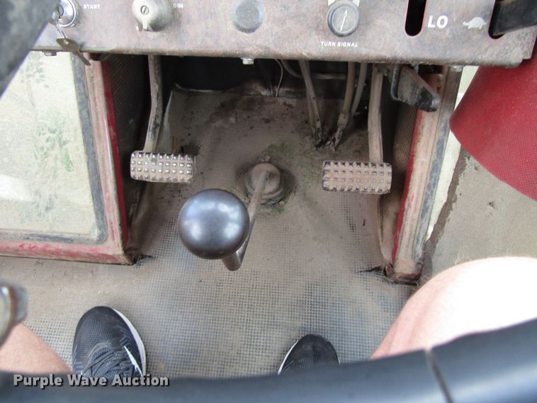 image for item GC9981 White 4-180 Field Boss  4WD tractor