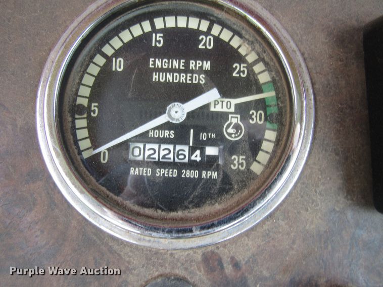 image for item GC9981 White 4-180 Field Boss  4WD tractor