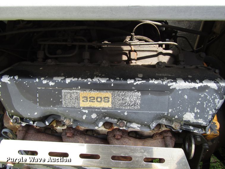 image for item GC9981 White 4-180 Field Boss  4WD tractor