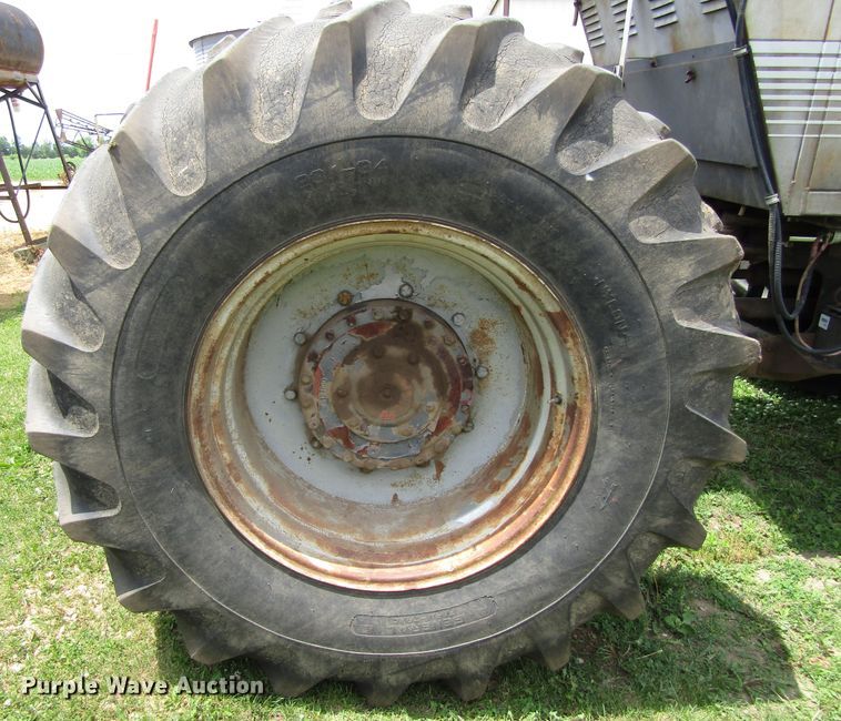 image for item GC9981 White 4-180 Field Boss  4WD tractor