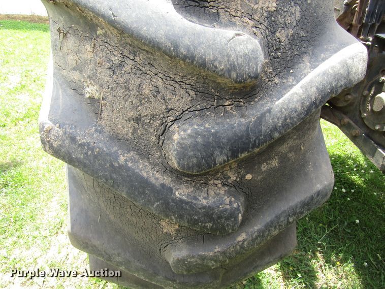 image for item GC9981 White 4-180 Field Boss  4WD tractor