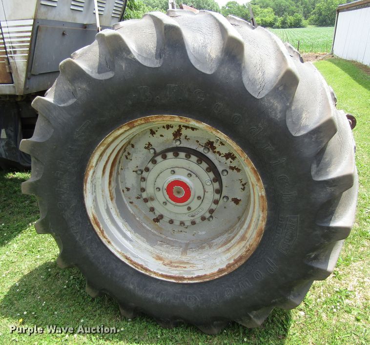 image for item GC9981 White 4-180 Field Boss  4WD tractor