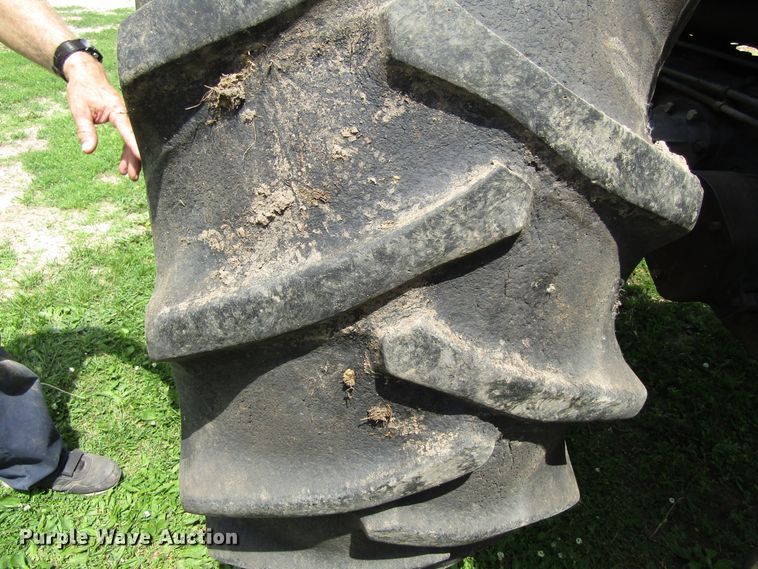 image for item GC9981 White 4-180 Field Boss  4WD tractor