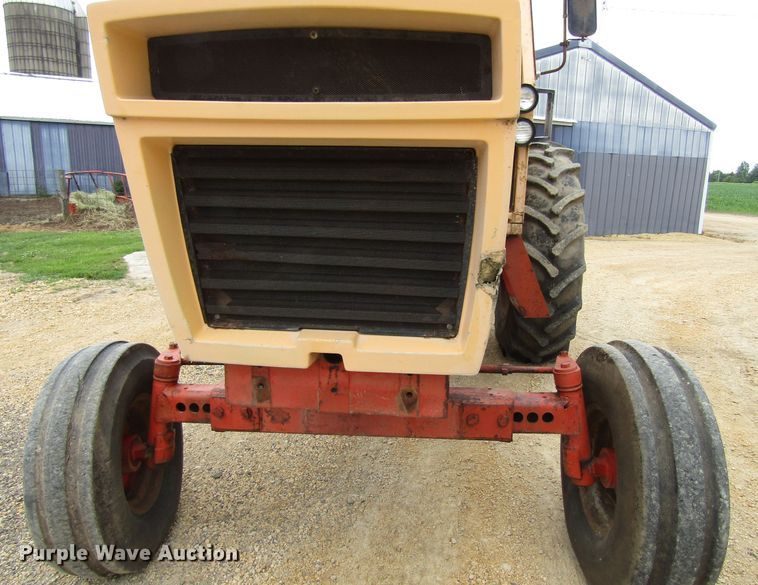 image for item GC9982 Case 1270  tractor