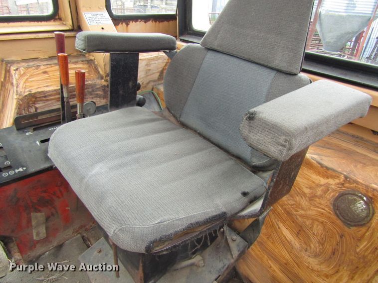 image for item GC9982 Case 1270  tractor