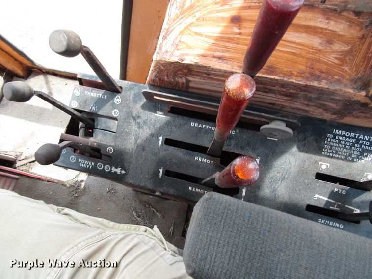 image for item GC9982 Case 1270  tractor