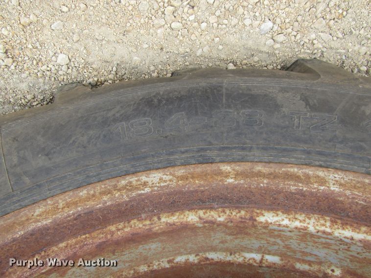 image for item GC9982 Case 1270  tractor