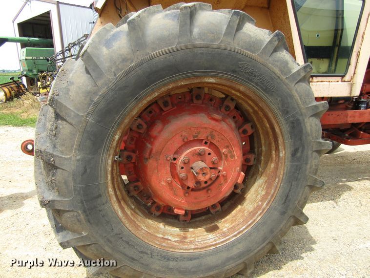 image for item GC9982 Case 1270  tractor